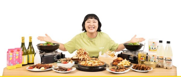 모델 이수지와 투다리의 다양한 메뉴 [사진=투다리홈페이지]