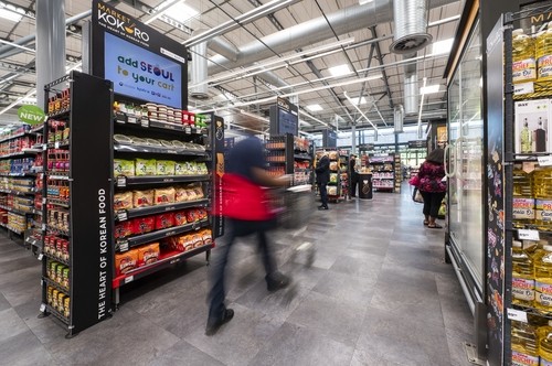 ​​남아공 픽앤페이에 마련된 K푸드 전용 코너[코트라 아프리카지역본부 제공=연합뉴스]