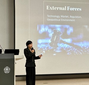 [이슈&}유명순 한국씨티은행장, 이화여자대학교 CEO 겸임교수 특강