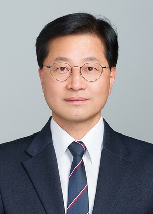 [인사] 두산테스나, 신임 CEO에 김윤건 대표이사 선임