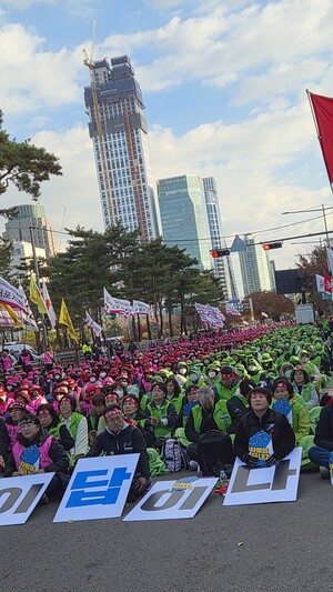 [포토] 학교비정규직연대회의 처우개선등에 대한  촉구집회  2차 대회